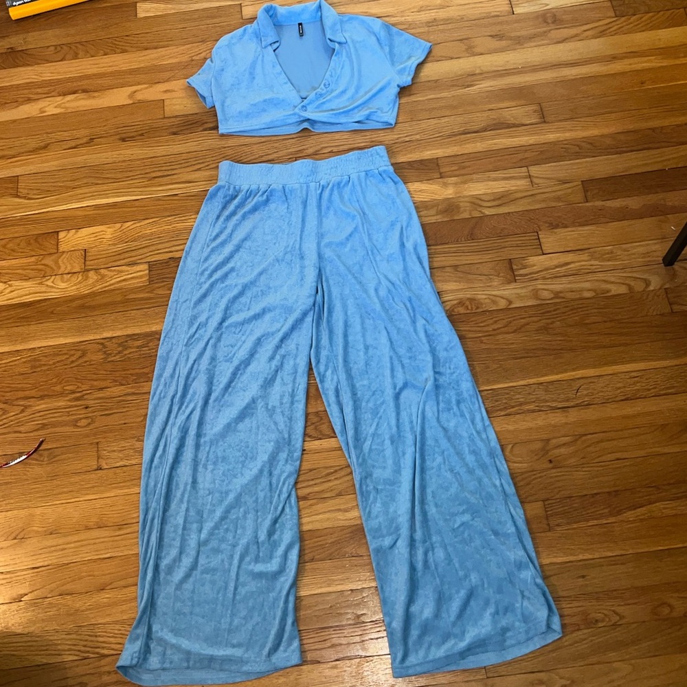 PRETTYLITTLETHING Matching Set